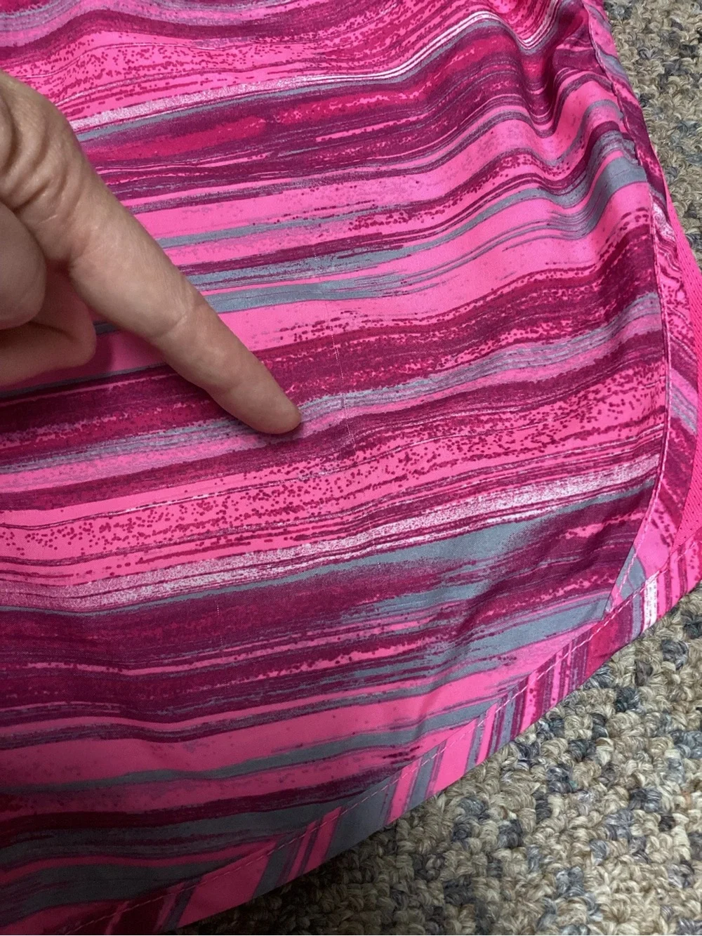 Nike Dri Fit Hot Pink Striped Athletic Shorts * Girls L